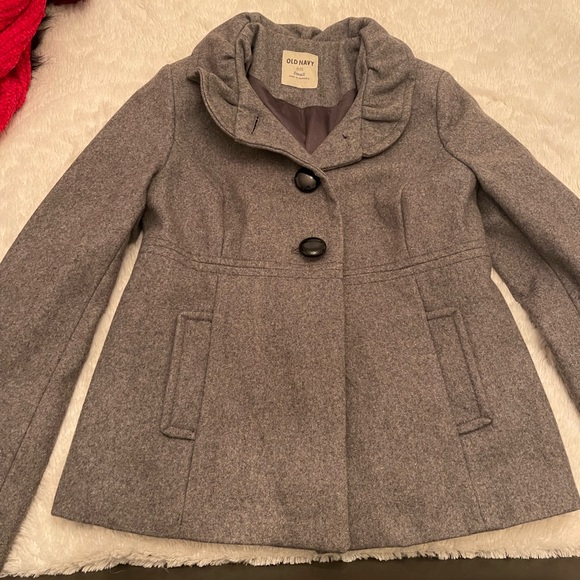 Womens gray pea coat. Just dry cleaned - Picture 1 of 2